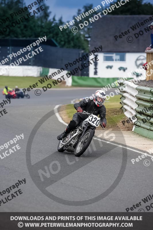 Vintage motorcycle club;eventdigitalimages;mallory park;mallory park trackday photographs;no limits trackdays;peter wileman photography;trackday digital images;trackday photos;vmcc festival 1000 bikes photographs